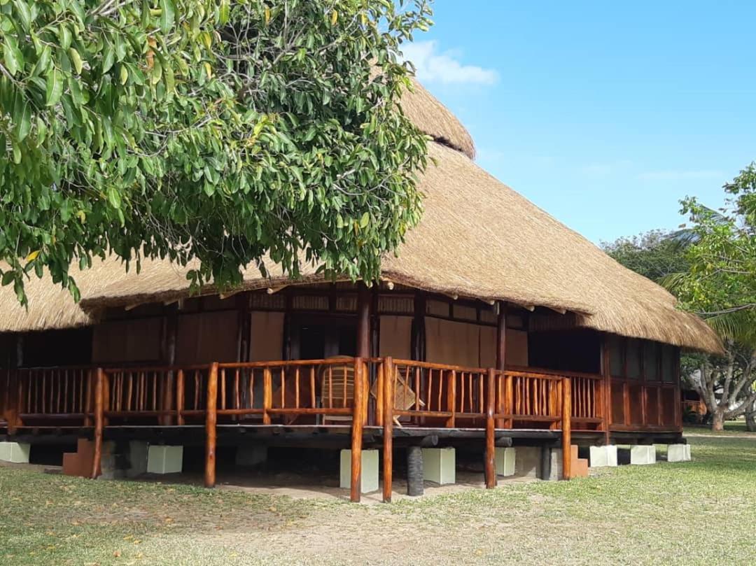 Archipelago Resort Виланкулос Екстериор снимка